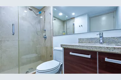 185 SW 7th St #2911, Miami, FL 33130 - Photo 25