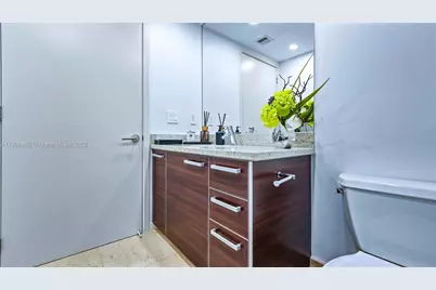 185 SW 7th St #2911, Miami, FL 33130 - Photo 29