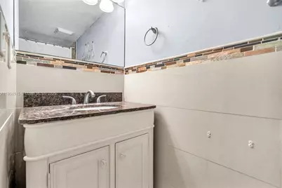 821 NW 91st Ter #821, Plantation, FL 33324 - Photo 25