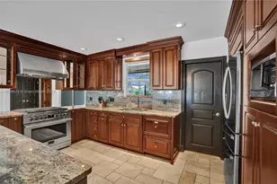 3100 NE 56th Ct, Fort Lauderdale, FL 33308 - Photo 11