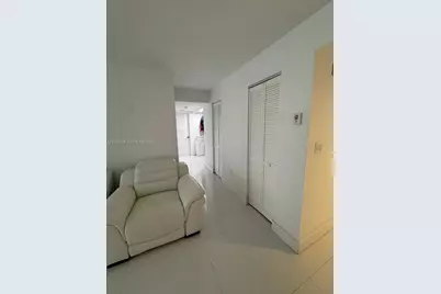 6423 Collins Ave #1001, Miami Beach, FL 33141 - Photo 9