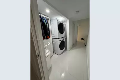 6423 Collins Ave #1001, Miami Beach, FL 33141 - Photo 15
