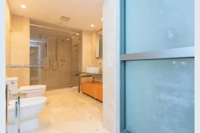 6000 Collins Ave #146, Miami Beach, FL 33140 - Photo 5
