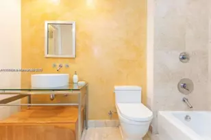 6000 Collins Ave, Miami Beach, FL 33140 - Photo 13