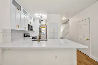 2928 SE 2nd St #5, Homestead, FL 33033 - Photo 1