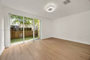 2928 SE 2nd St, Homestead, FL 33033 - Photo 9