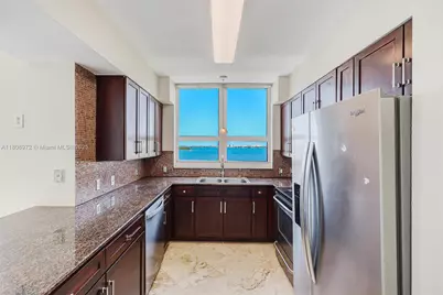 2000 N Bayshore Dr #621, Miami, FL 33137 - Photo 19