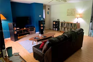 325 E Plymouth, Deland, FL 32724 - Photo 9