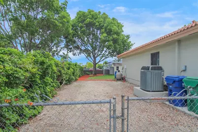 17375 SW 282nd St, Homestead, FL 33030 - Photo 5