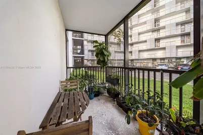 3401 N Country Club Dr #105, Aventura, FL 33180 - Photo 17