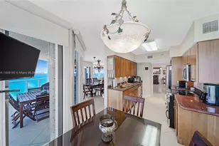 16445 Collins Ave, Sunny Isles Beach, FL 33160 - Photo 31