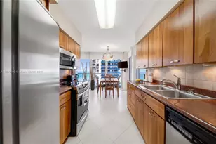 16445 Collins Ave, Sunny Isles Beach, FL 33160 - Photo 33