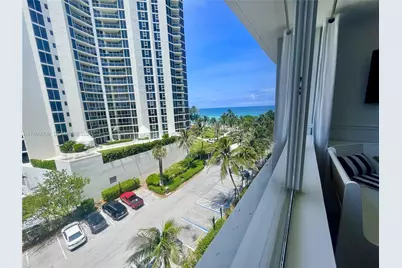 19201 Collins Ave #427, Sunny Isles Beach, FL 33160 - Photo 3