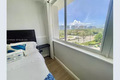 19201 Collins Ave #427, Sunny Isles Beach, FL 33160 - Photo 5