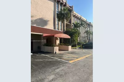 2001 Atlantic Shores Blvd #105, Hallandale Beach, FL 33009 - Photo 1