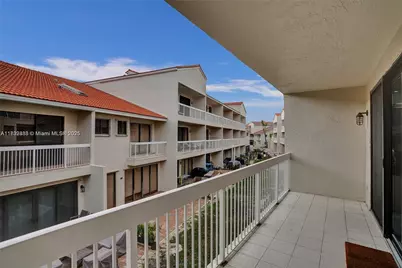 21388 Marina Cove Cir #13-G, Aventura, FL 33180 - Photo 7