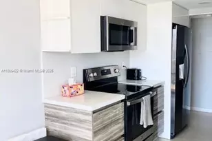 290 174th St, Sunny Isles Beach, FL 33160 - Photo 9