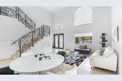 8900 NW 153rd Ter, Miami Lakes, FL 33018 - Photo 5