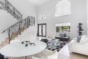 8900 NW 153rd Terrace, Miami Lakes, FL 33018 - Photo 5