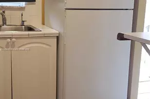 8280 Sunrise Lakes Blvd, Sunrise, FL 33322 - Photo 7