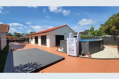 14641 SW 52nd St, Miami, FL 33175 - Photo 5