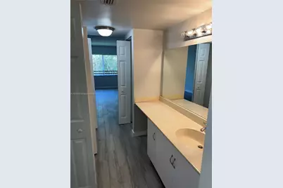 721 N Pine Island Rd #201, Plantation, FL 33324 - Photo 19