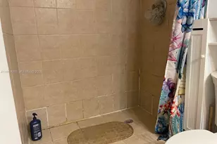 1770 NE 191st St, Miami, FL 33179 - Photo 21