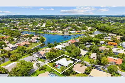 988 NW 110th Ave, Coral Springs, FL 33071 - Photo 39