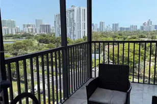 3375 N Country Club Dr, Aventura, FL 33180 - Photo 9