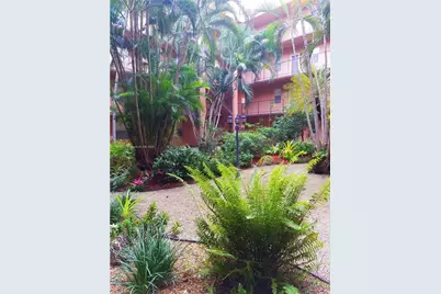 2861 Somerset Dr #107, Lauderdale Lakes, FL 33311 - Photo 3