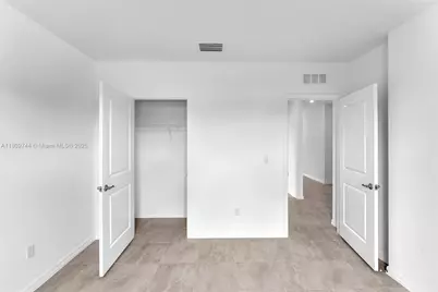 1130 SW Jericho Ave, Port Saint Lucie, FL 34953 - Photo 7