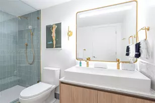 159 NE 6th St, Miami, FL 33132 - Photo 13