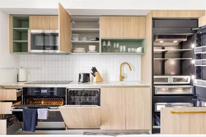 159 NE 6th St #2901, Miami, FL 33132 - Photo 15