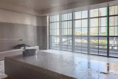 159 NE 6th St #2901, Miami, FL 33132 - Photo 35