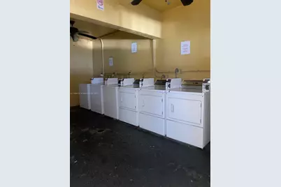 1975 NE 135th St #2D, North Miami, FL 33181 - Photo 25