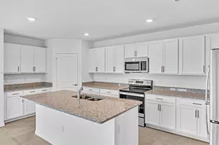 2033 SW Castinet Ln, Port Saint Lucie, FL 34953 - Photo 9