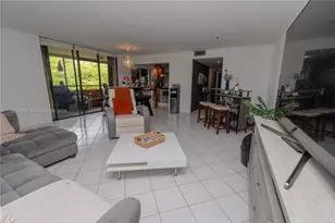 665 NE 195th St, Miami, FL 33179 - Photo 1