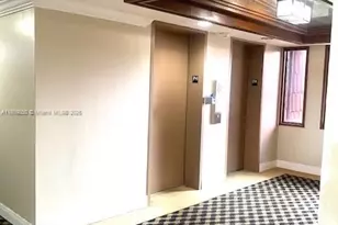 665 NE 195th St, Miami, FL 33179 - Photo 37