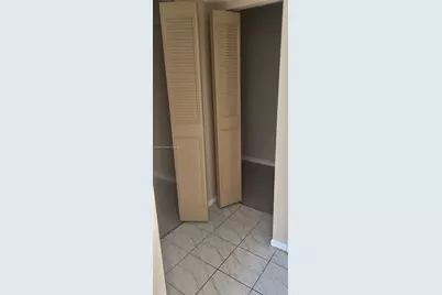 1300 NE Miami Gardens Dr #407E, Miami, FL 33179 - Photo 27