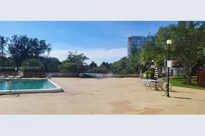 1300 NE Miami Gardens Dr #407E, Miami, FL 33179 - Photo 33