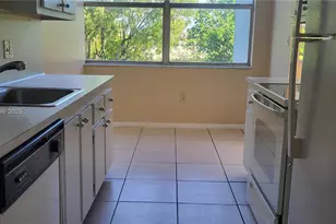 1300 NE Miami Gardens Dr, Miami, FL 33179 - Photo 3