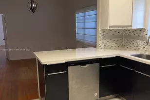 330 W 46th St, Miami Beach, FL 33140 - Photo 3