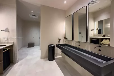 159 NE 6th St #3610, Miami, FL 33132 - Photo 65