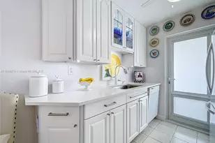 708 SE 7th Ave, Pompano Beach, FL 33060 - Photo 9