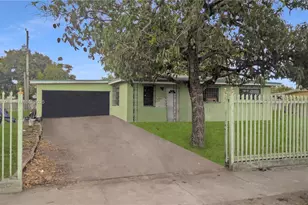 3015 NW 83rd St, Miami, FL 33147 - Photo 5