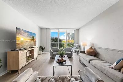 19380 Collins Ave #317, Sunny Isles Beach, FL 33160 - Photo 3