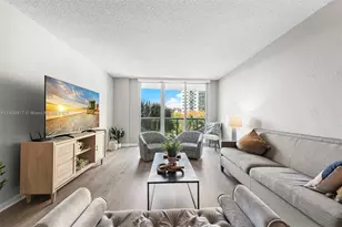 19380 Collins Ave, Sunny Isles Beach, FL 33160 - Photo 3