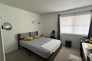 9999 NW 9th St Cir, Miami, FL 33172 - Photo 17