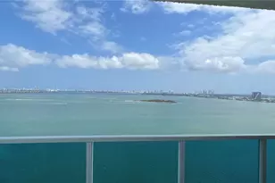 700 NE 25th St, Miami, FL 33137 - Photo 7