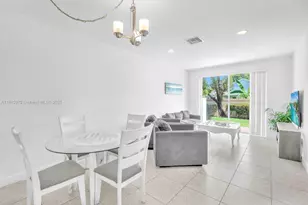 9741 Darlington Pl, Cooper City, FL 33328 - Photo 15